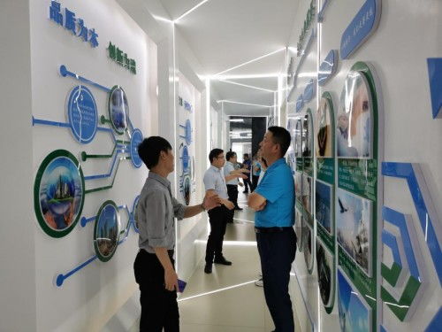 漢唐華固考察團見證卡本工廠高端質(zhì)造 加固硅烷浸漬劑技術咨詢